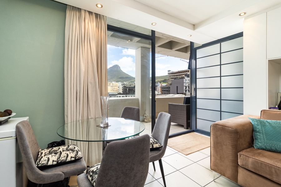 2 Bedroom Property for Sale in Cape Town City Centre Western Cape